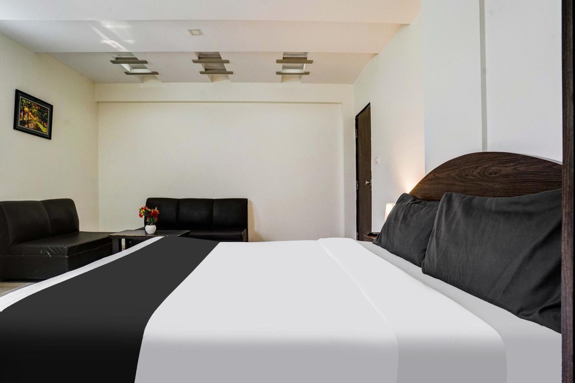 Super Hotel O Nashik Near Vijay Mamta Theatre Formerly Sahara Inn Exterior photo