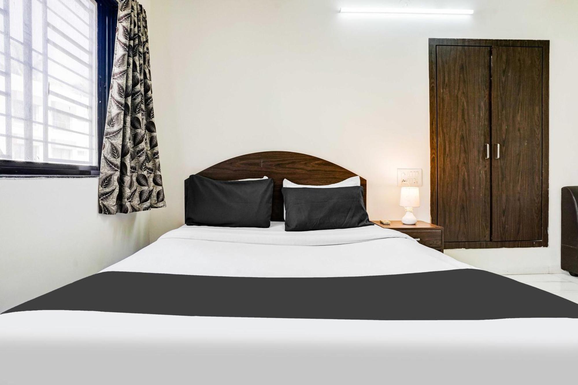 Super Hotel O Nashik Near Vijay Mamta Theatre Formerly Sahara Inn Exterior photo